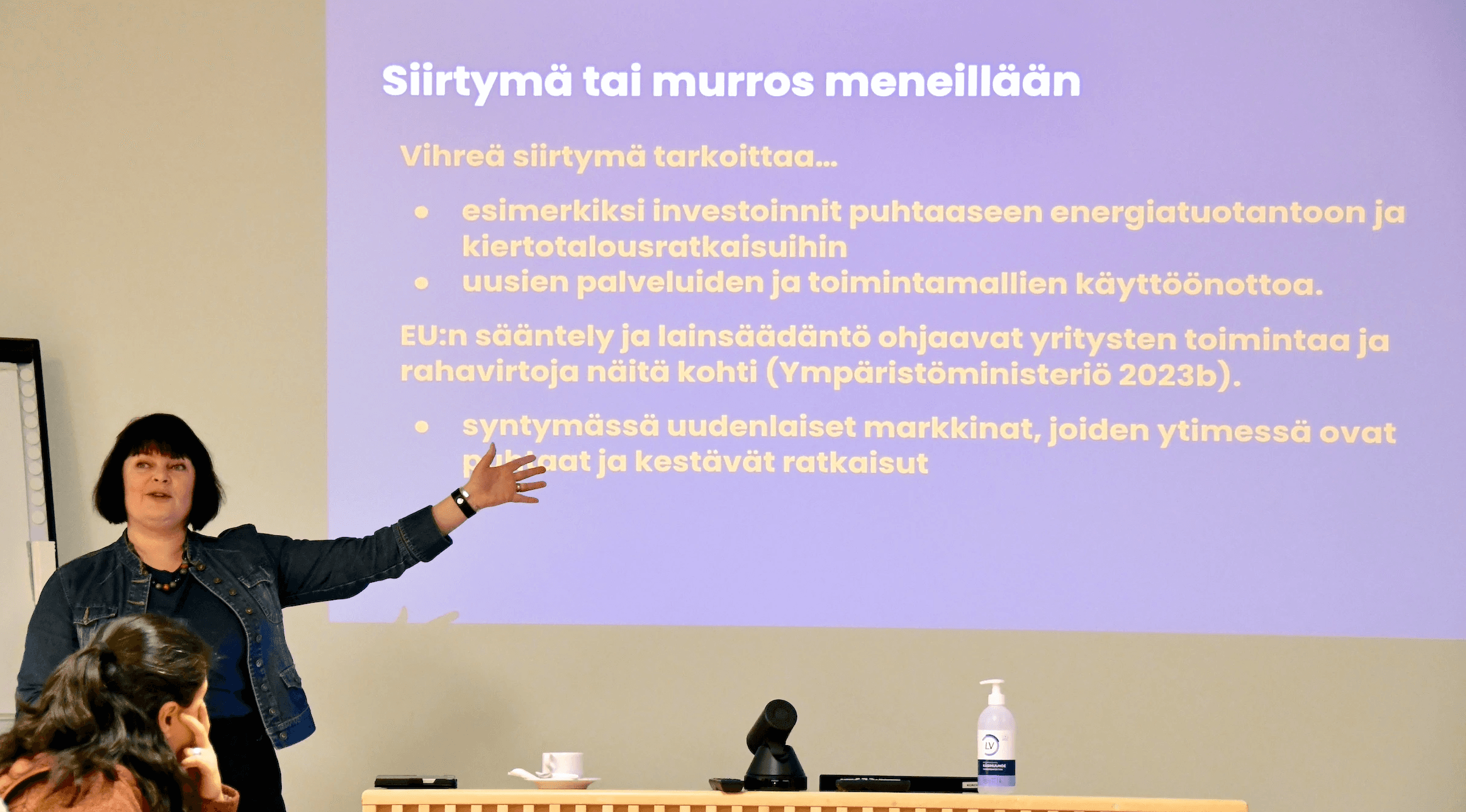 Hallitus ja yritysvastuu - mitä johdon tulee tietää vastuullisuuden johtamisesta?